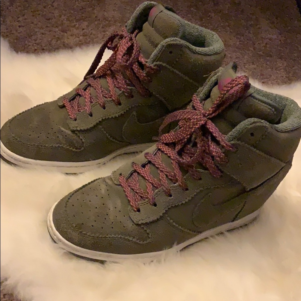 Nike Women’s Dunk Sky Hi